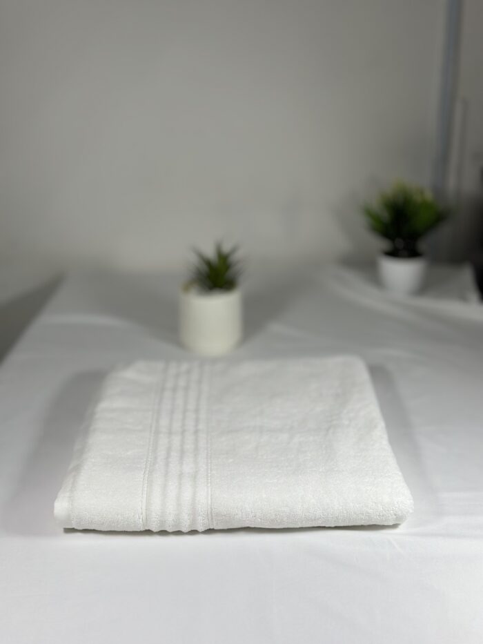 White towels Zenetex Interiors